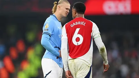 金星访谈化解争议 展现国际交流风采